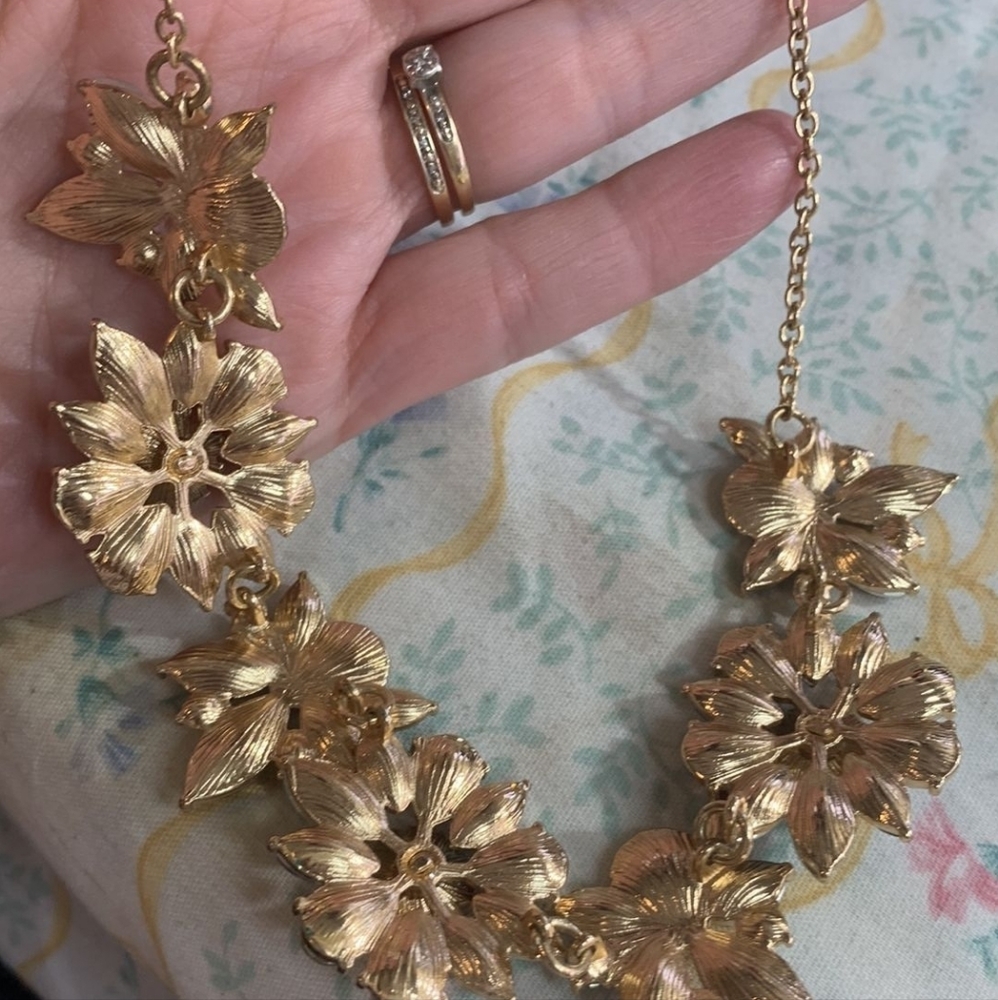 Rhinestone Statement Necklace - image 3